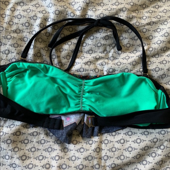 Target bikini! - Picture 3 of 3